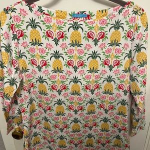 Beautiful designer top! Casual wear!